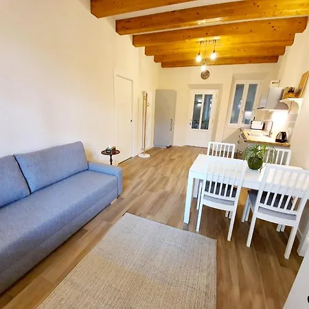 Residenza La Ruga Matilde & Eleonora Apartment *